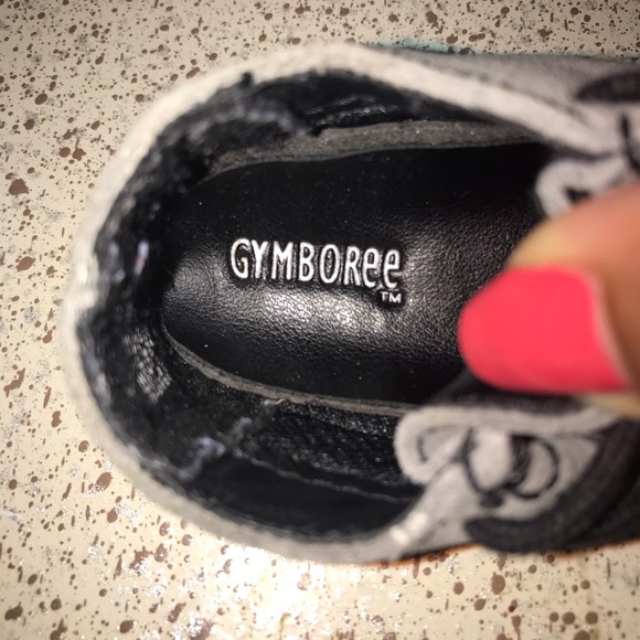 Gray Gymboree Baby Shoes Size 2C - Picture 2 of 4